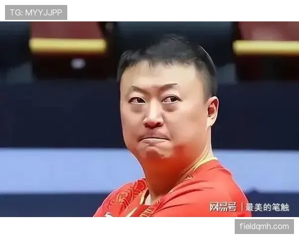 马琳这训练完直接瘫沙发啃鸡翅的样子，跟场上那个拼命三郎真是同一个人？